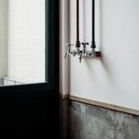 大阪市福島区海老江７丁目の賃貸物件/ガレージには水栓も完備。お水とお湯の両方使えます。