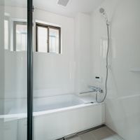 大阪市福島区海老江７丁目の賃貸物件/1階浴室。浴室のサイズは130&times;150センチ。ゆったりしたお風呂です。