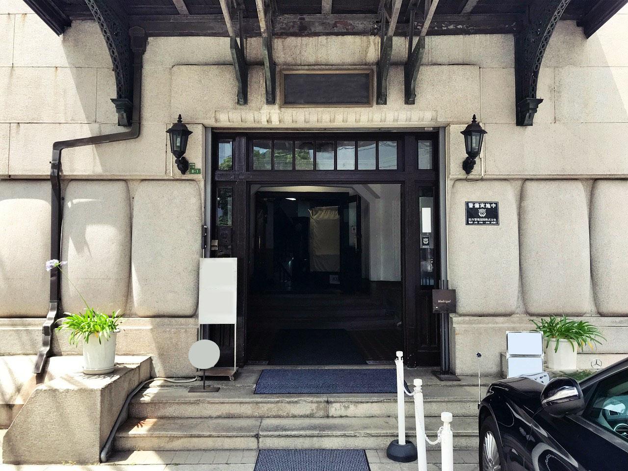 大阪市北区西天満2丁目の賃貸物件/身の引き締まるエントランス