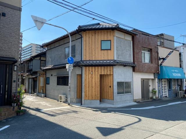 大阪市生野区生野西1丁目の賃貸物件/ナガヤストリート唯一の改装済み角長屋！