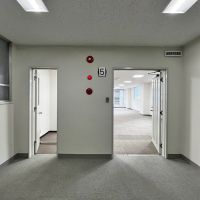 大阪市中央区北浜2丁目の賃貸物件/各階ワンフロア、エレベーターホールから直接アクセスします。
