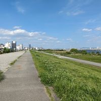 大阪府大阪市淀川区十三東１丁目の賃貸物件/土手を上がれば気持ちの良い自然風景が待っています