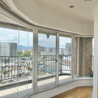 富田林市若松町西2丁目の賃貸物件/バルコニーへももちろん出られます