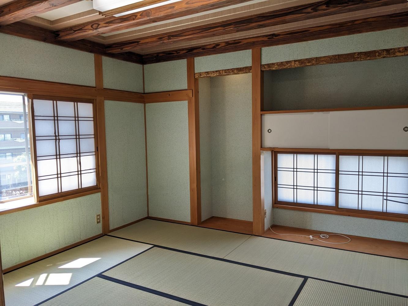 豊中市西緑丘１丁目の賃貸物件/【3階】8畳の和室。2階と同様です。