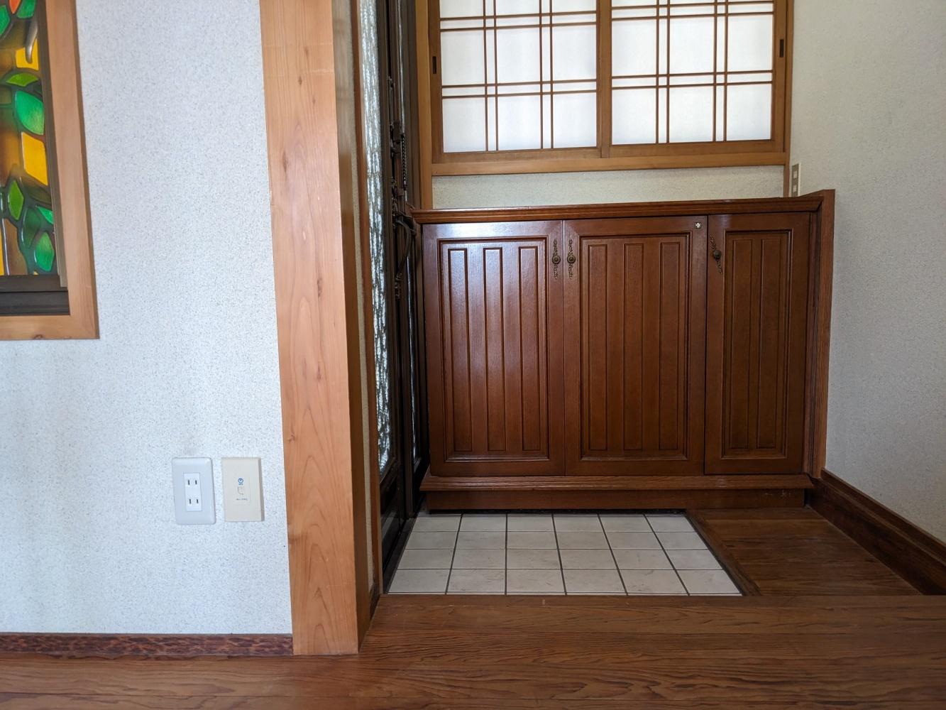 豊中市西緑丘１丁目の賃貸物件/【3階】こちらにも素敵なシューズボックス。
