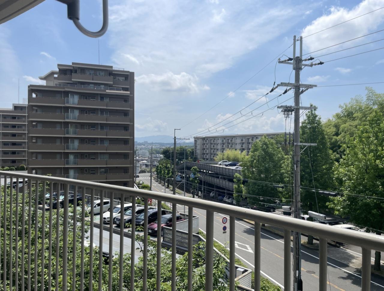 堺市南区原山台1丁2-1の売買物件/バルコニーからの眺望、抜けた空が気持ち良い