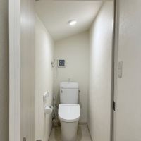 大阪市北区中崎西4丁目の賃貸物件/トイレの天井はナナメカット