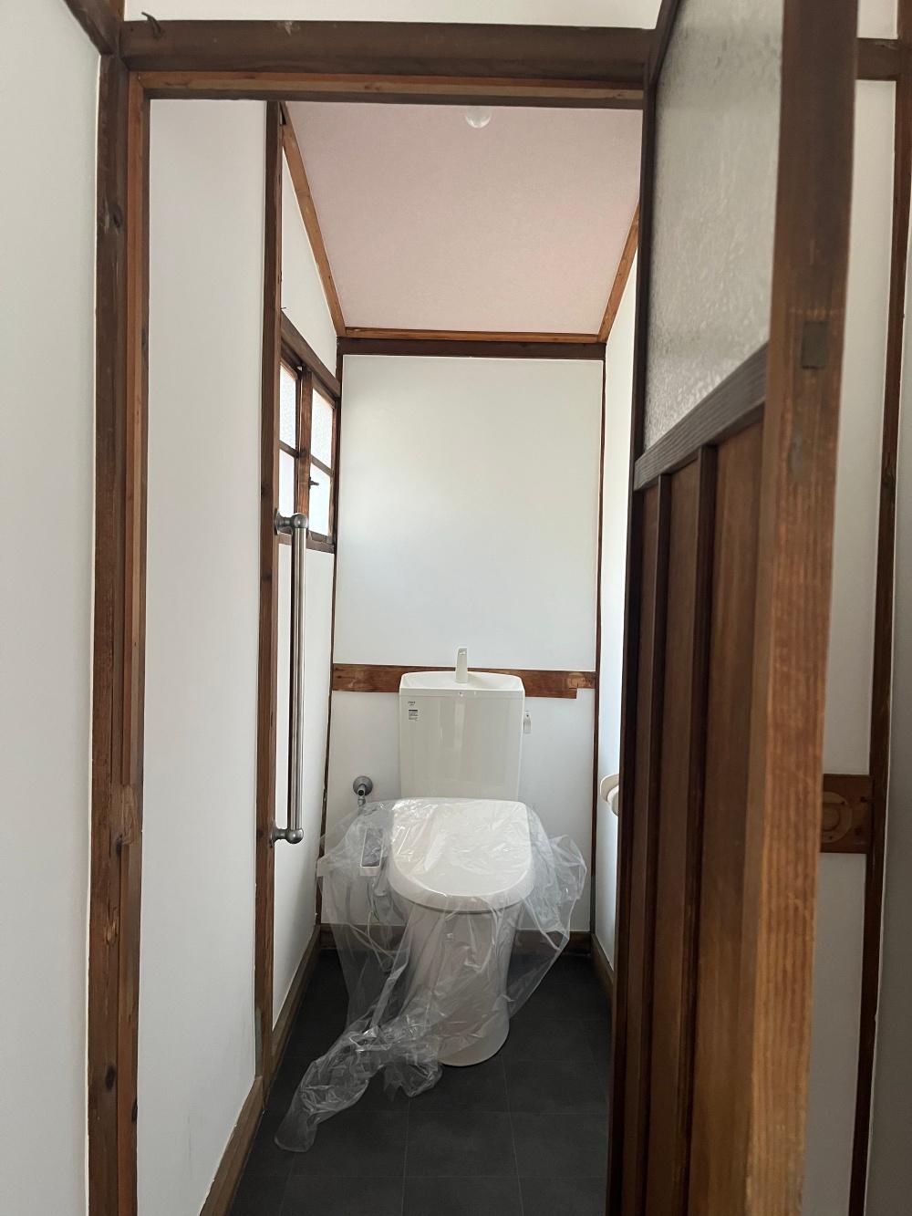 大阪府大阪市中央区上本町西１丁目の賃貸物件/トイレは使いやすいウォシュレット