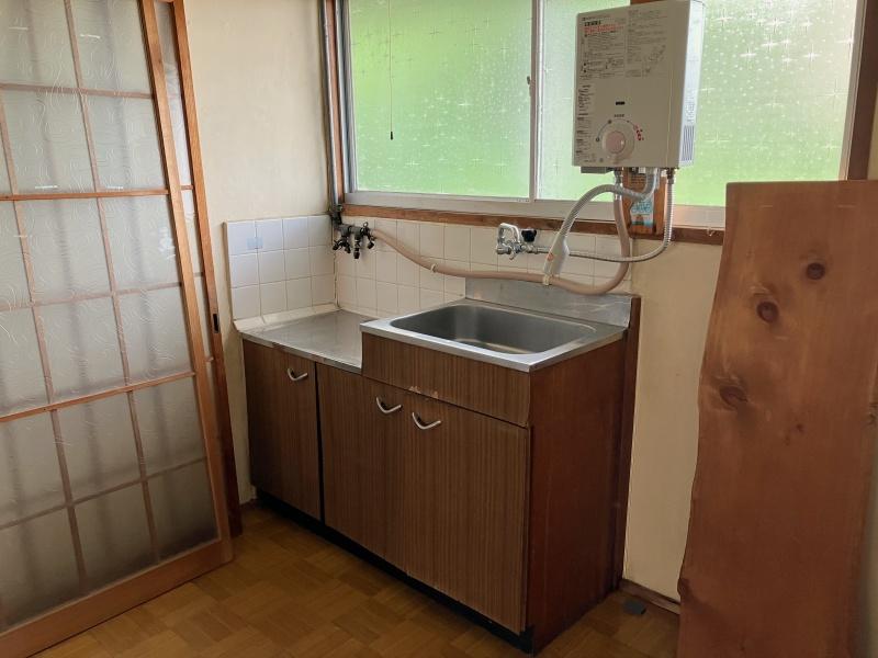 大阪府東大阪市日下町１丁目の賃貸物件/キッチン設備は最低限。