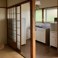 大阪府東大阪市日下町１丁目の賃貸物件/残置物も部屋によって個性豊か。