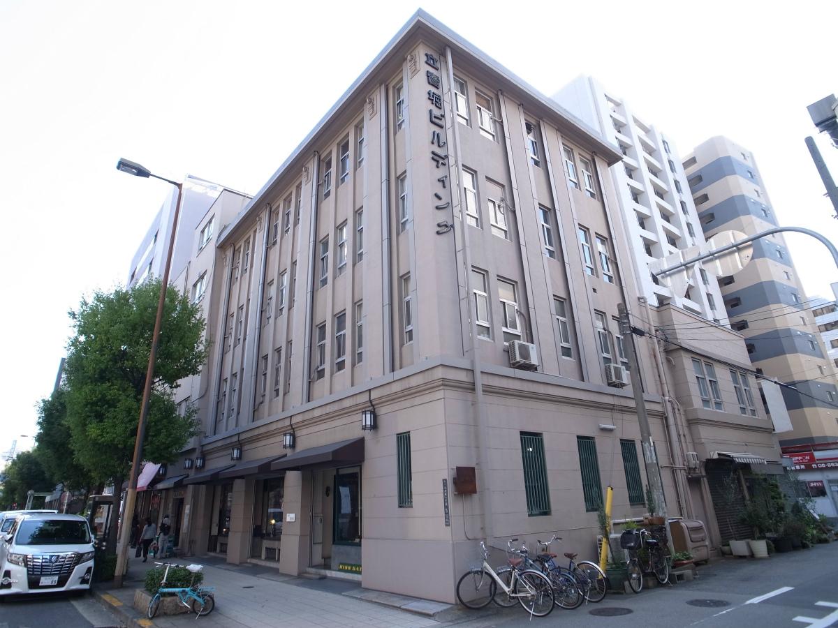 大阪市西区立売堀1丁目の賃貸物件/近代建築の中でも特に好きな建物です！