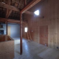 吹田市南吹田2丁目の賃貸物件/木に包まれた何だかしっくりとくる空間。(H)