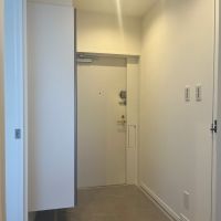 大阪府吹田市西御旅町の売買物件/玄関も少し広めにとってあります。