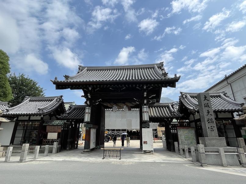 大阪市北区東天満１丁目の賃貸物件/「大阪天満宮」は地域の人たちも日常的に参拝し、行き交う場所。