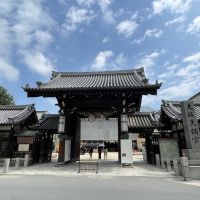 大阪市北区東天満１丁目の賃貸物件/「大阪天満宮」は地域の人たちも日常的に参拝し、行き交う場所。