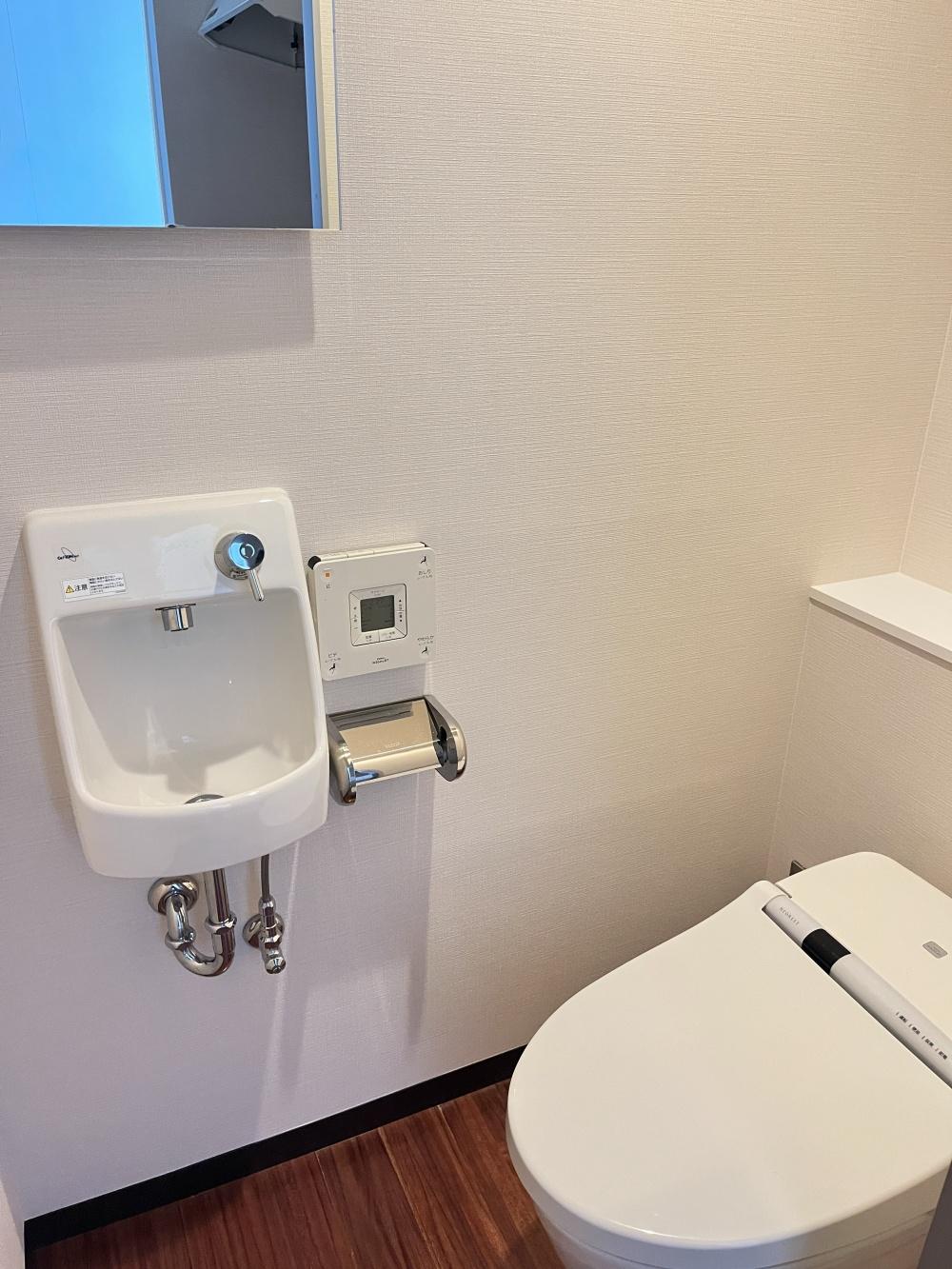 大阪府大阪市中央区南船場1丁目の賃貸物件/専用トイレ。