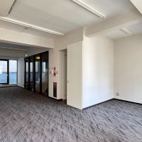 大阪府大阪市中央区南船場1丁目の賃貸物件/L字になっているので、南側から見ると印象が変わります。
