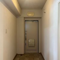大阪市北区本庄東三丁目の売買物件/玄関広めです。