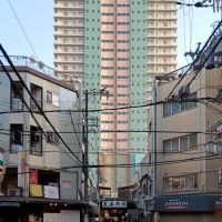 大阪市北区池田町の売買物件/マンション向かいの天満市場入口