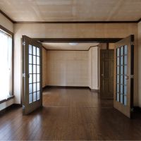 大阪市阿倍野区北畠の売買物件/内装には経年劣化が見えます。