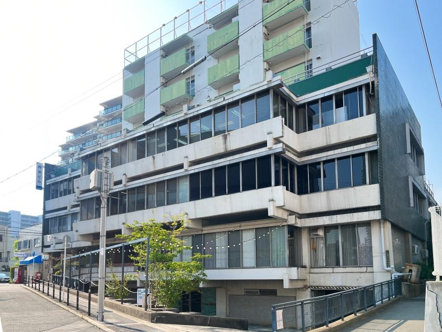大阪府大阪市北区中津３丁目の賃貸物件/長い間、中津の街を見守ってきたビル。