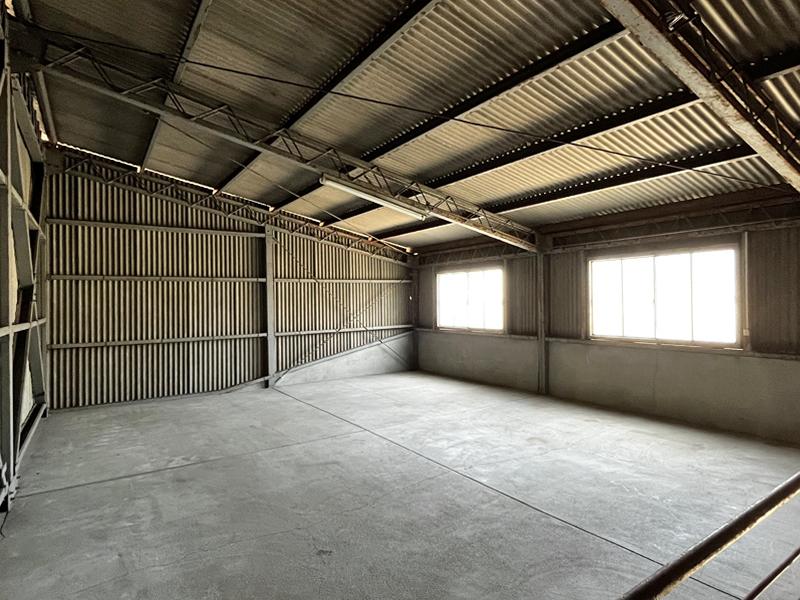 東大阪市永和3丁目の賃貸物件/2区画分＋&alpha;、40㎡ほどの広さがあります。