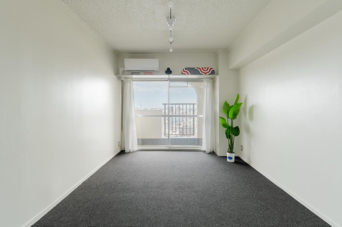 大阪府岸和田市大町の賃貸物件/ROOM01。ここはリビングとして使うのが良さそう。