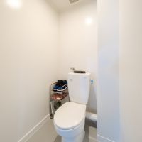大阪府岸和田市大町の賃貸物件/トイレは潔くシンプルに。