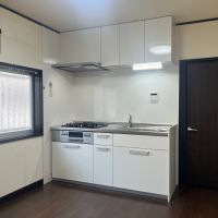 城東区中浜１丁目の賃貸物件/キッチンへ。