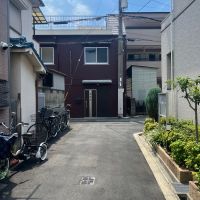 城東区中浜１丁目の賃貸物件/一際目を引くアイコニックな存在。