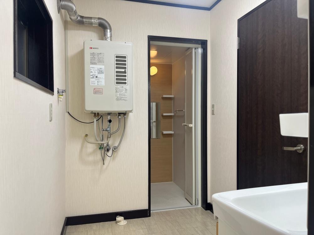 城東区中浜１丁目の賃貸物件/洗面の裏からこんにちはができる珍しい間取り