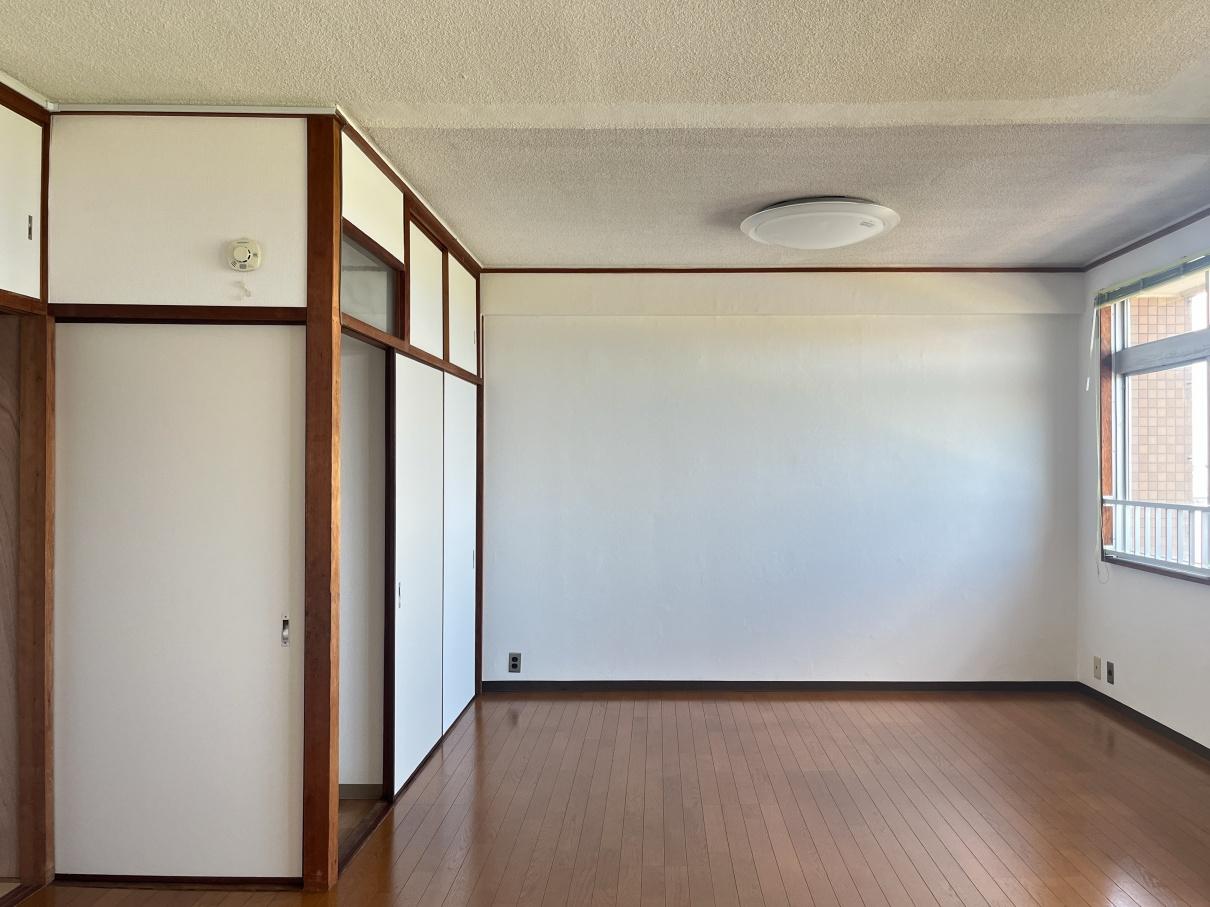 大阪市北区中津2の賃貸物件/上階：扉が2方面にあるので、2部屋に分けて使うこともできます。