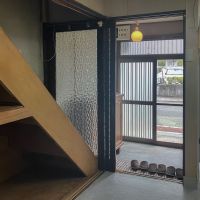 大阪市都島区御幸町2丁目の賃貸物件/階段前の建具の、