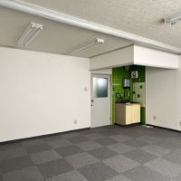 大阪市北区西天満4丁目の賃貸物件/約26㎡。デスクや棚など、仕事に合わせてレイアウトを考えられます。
