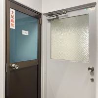 大阪市北区西天満4丁目の賃貸物件/共用トイレは募集区画のすぐ隣。