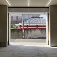 大阪府堺市堺区宿院町東４丁の賃貸物件/センサー付き電動シャッターを降ろせます。