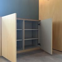 大阪府堺市堺区宿院町東４丁の賃貸物件/窓下には、収納があります。