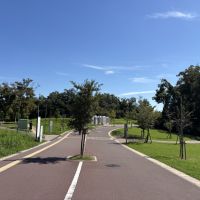 堺市南区原山台1丁の売買物件/駅周りの遊歩道。ここを歩くだけでも気分が上がります。