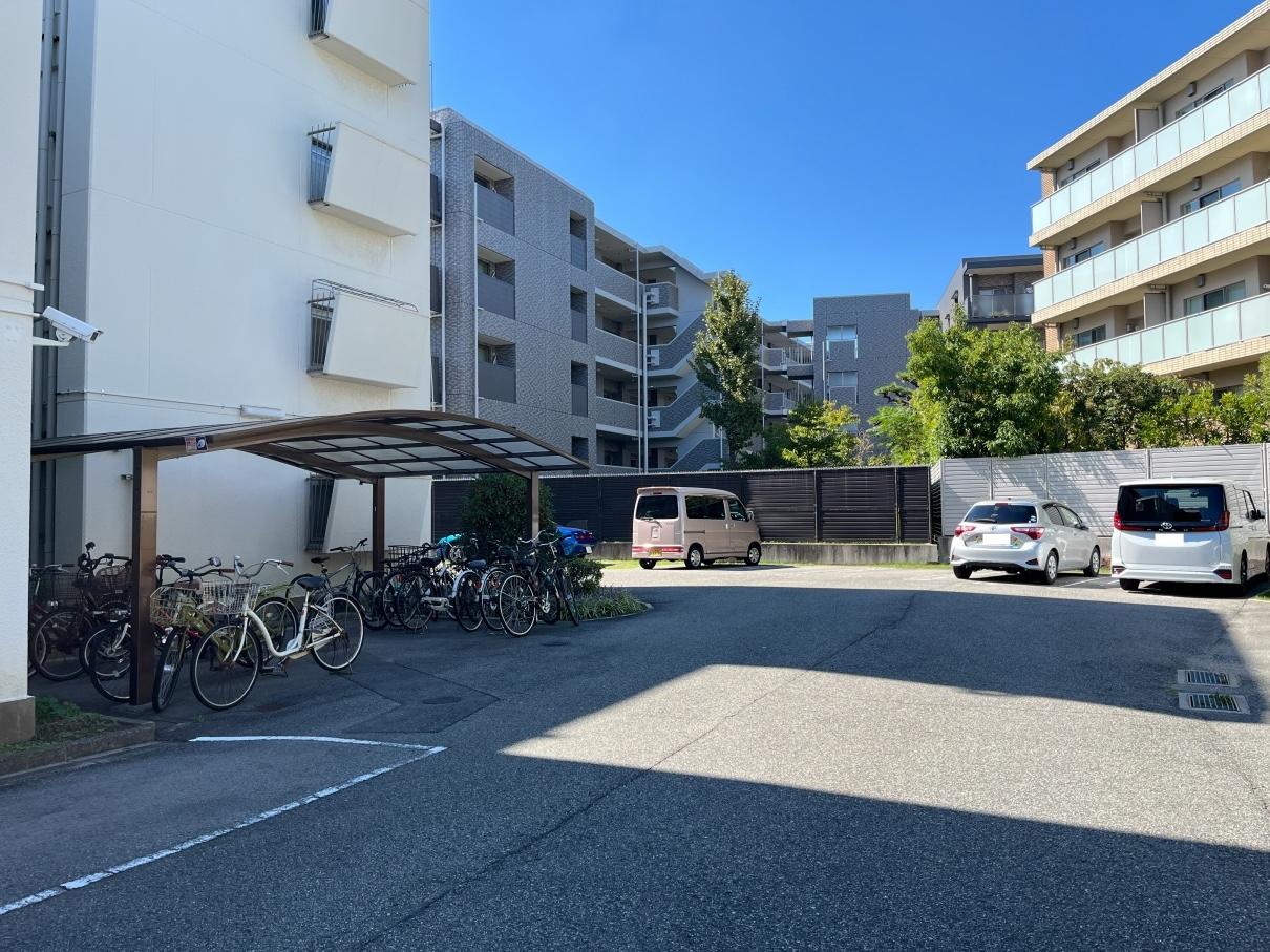 大阪府大阪市阿倍野区帝塚山1丁目の賃貸物件/駐車場。