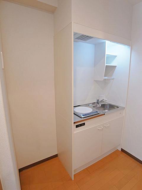 大阪市西区靱本町1丁目の賃貸物件/キッチンにはIHクッキングヒーター