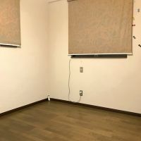 大阪市東住吉区田辺５丁目の賃貸物件/個室が１つ。右の窓は納戸とつながってます