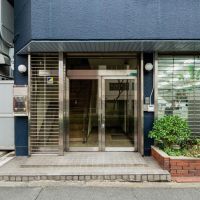 大阪市東成区東中本３丁目の賃貸物件/１階エントランス。休日と夜間は施錠されます（入居者はカードキーで解錠可）