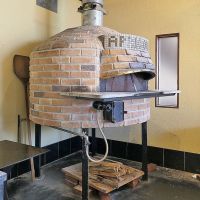 東大阪市客坊町の売買物件/本格的な石窯