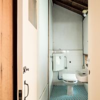 大阪市阿倍野区北畠１丁目の賃貸物件/ミニ洗面もついた広いトイレ