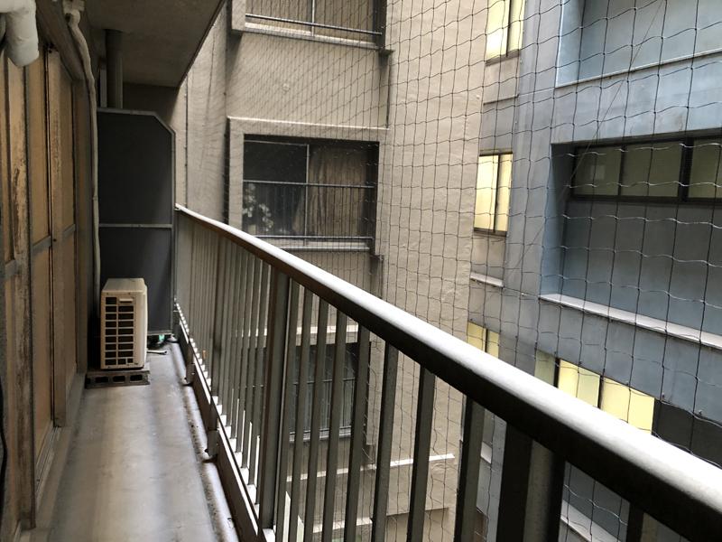 大阪市西区南堀江1丁目の賃貸物件/バルコニーの日当たりは正直良くないです