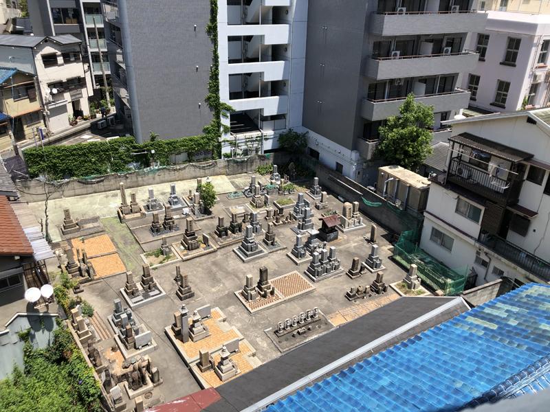 大阪市北区長柄西1丁目の賃貸物件/廊下側にはお墓がありますので気になる方は...