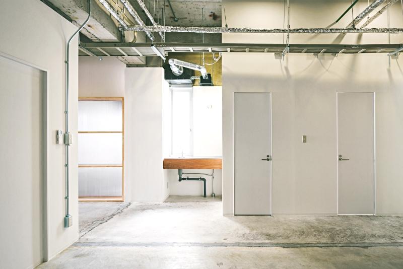 大阪市北区中崎西一丁目の賃貸物件/トイレとミニキッチンは各階にあります