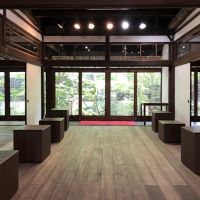 大阪市中央区谷町６丁目の賃貸物件/この度エントランスが改装されました