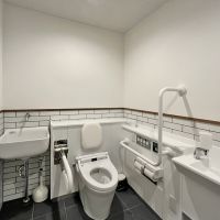 大阪市中央区谷町６丁目の賃貸物件/トイレは改装されています。