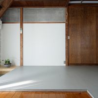 目黒区目黒本町の賃貸物件/グレーの床は塩ビタイル素材